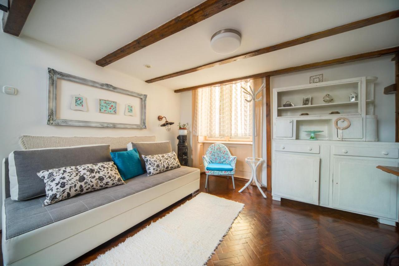 Agria Vintage Apartman Егер Екстериор снимка