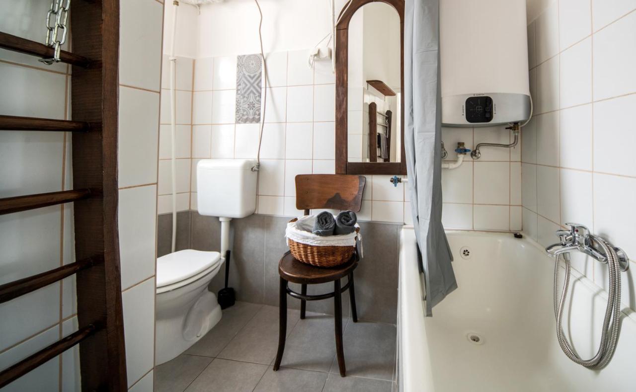 Agria Vintage Apartman Егер Екстериор снимка