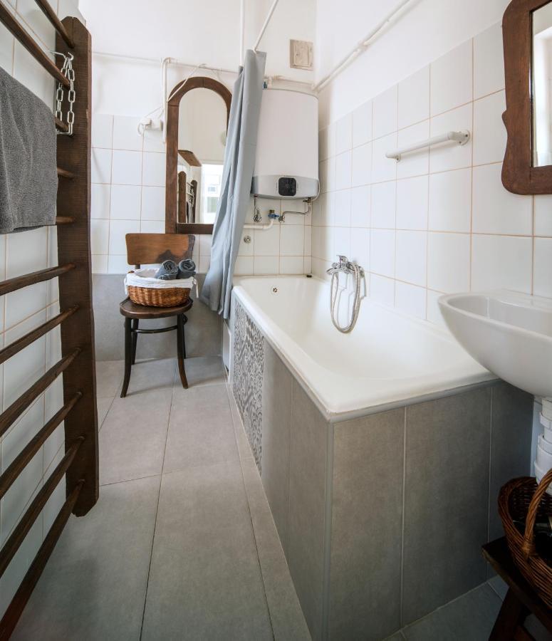 Agria Vintage Apartman Егер Екстериор снимка